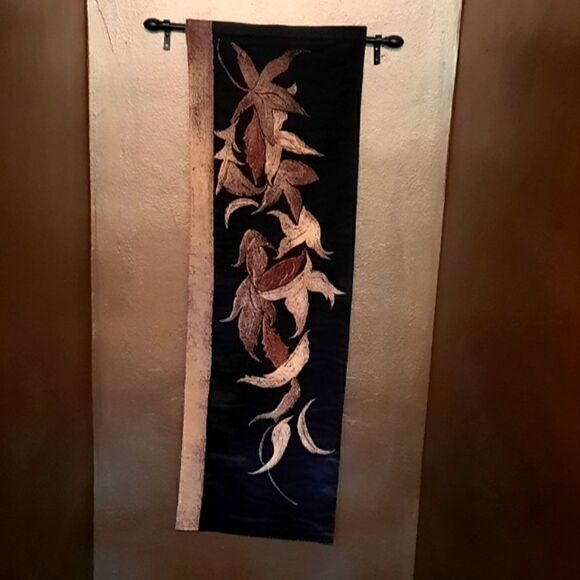 Tapestry Woven Wall Hanging Leaves Design with Rod - Picture 2 of 9